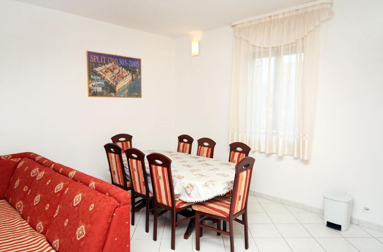 Apartments By The Sea Mastrinka, Ciovo - 4836 トロギール エクステリア 写真
