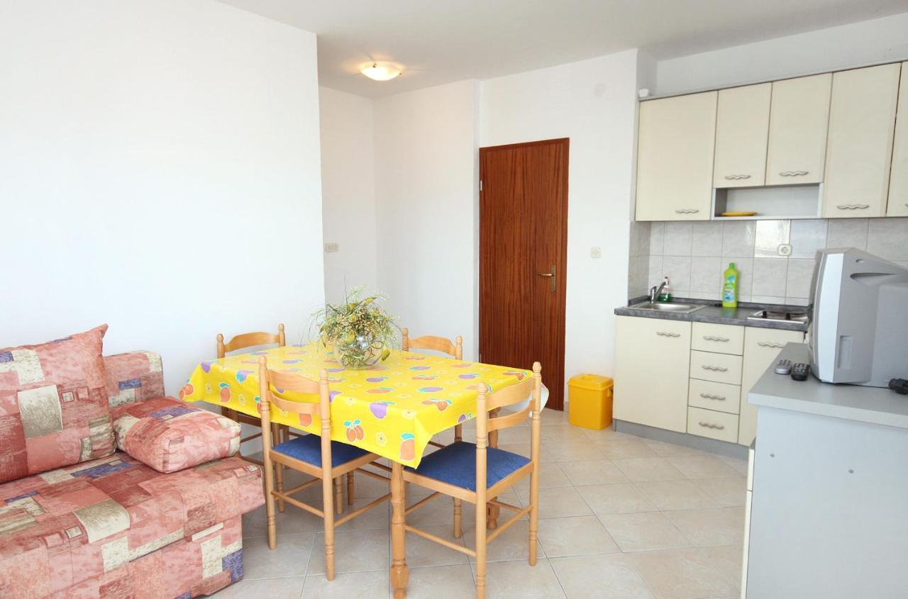 Apartments By The Sea Mastrinka, Ciovo - 4836 トロギール エクステリア 写真