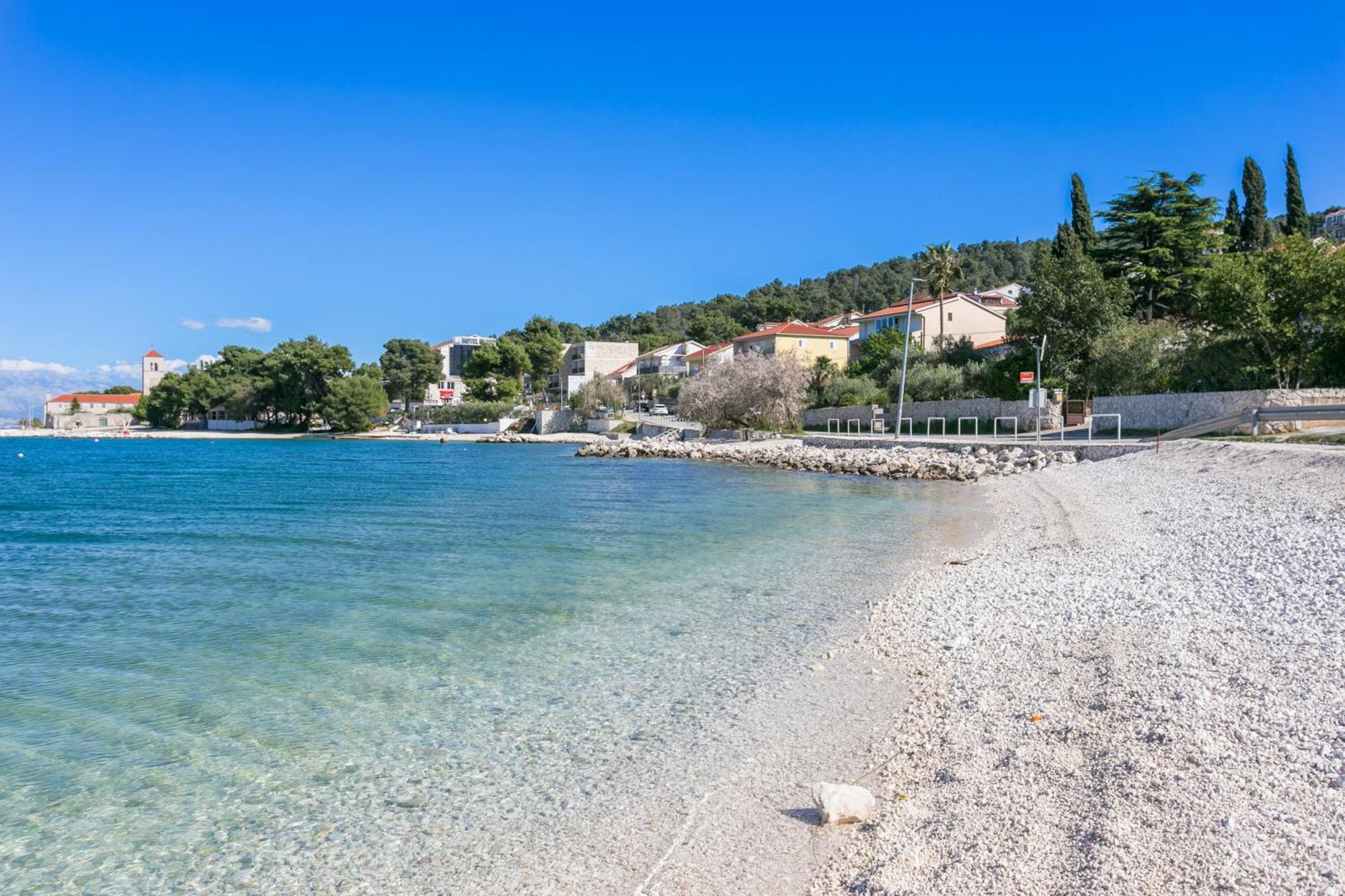 Apartments By The Sea Mastrinka, Ciovo - 4836 トロギール エクステリア 写真